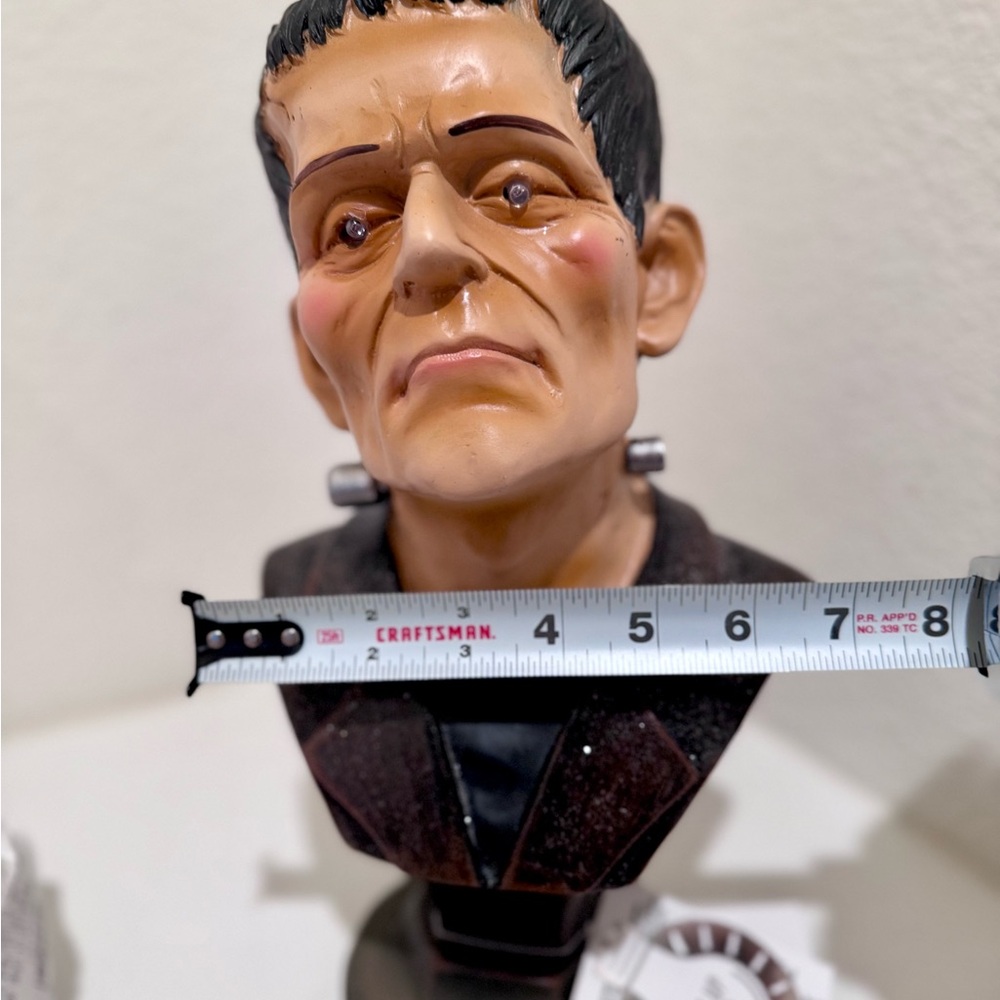 Frankenstein Bust with Red LED Eyes - Picture 8 of 8